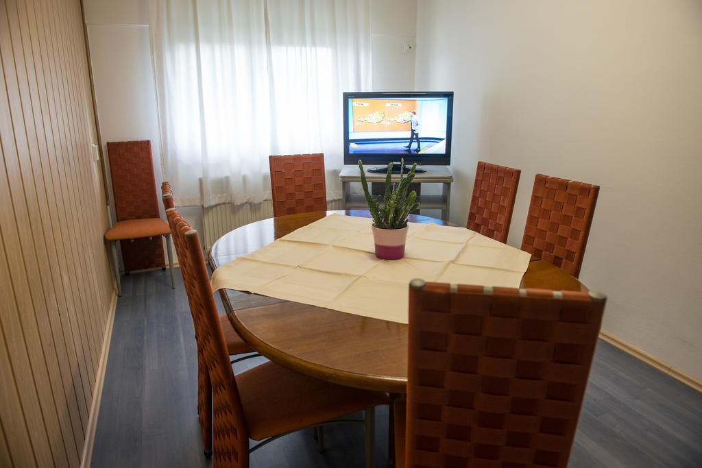 Hostel M Μαριμπόρ Εξωτερικό φωτογραφία