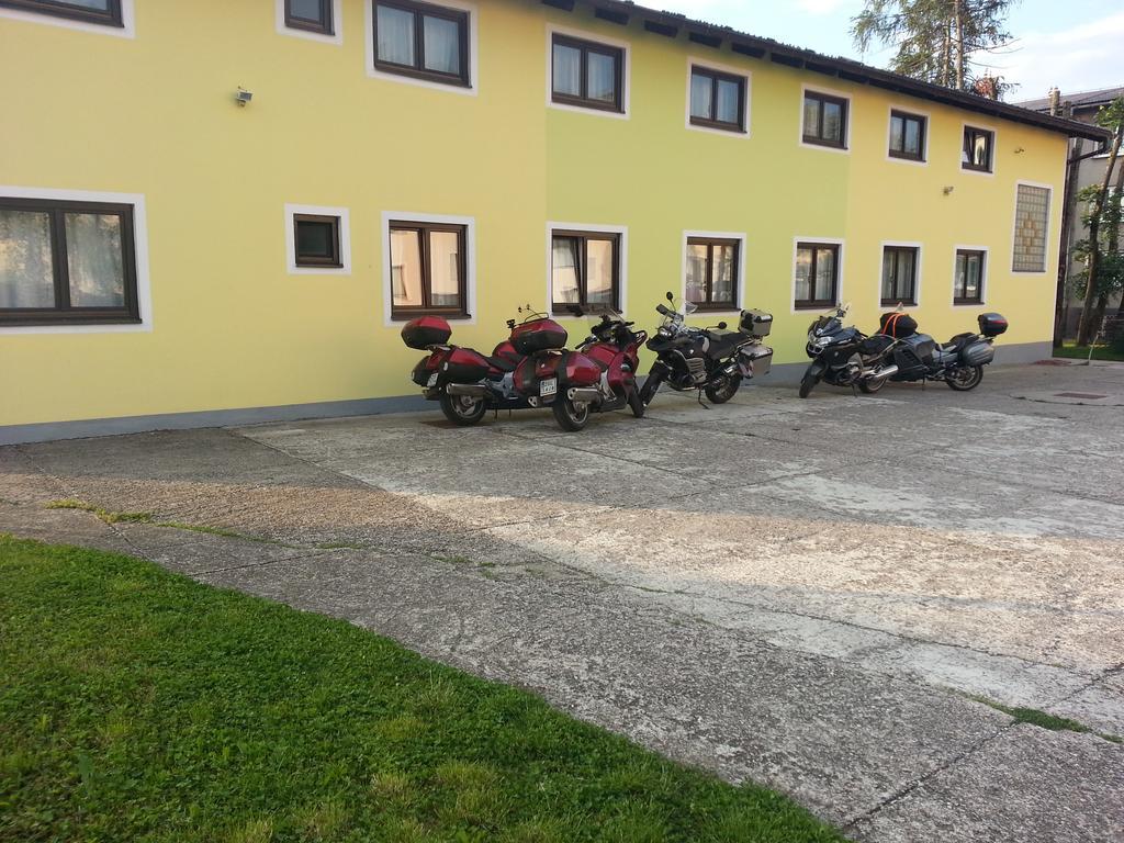 Hostel M Μαριμπόρ Εξωτερικό φωτογραφία